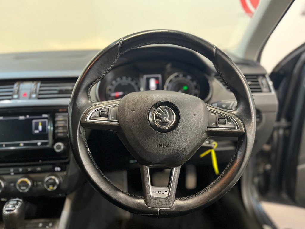 Used Skoda Octavia 2017 for sale - 76973123: Photo 7