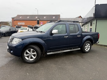 Used Nissan Navara 2011 for sale - 77678910: Photo
