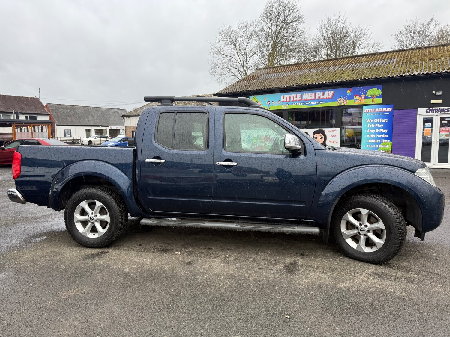 Used Nissan Navara 2011 for sale - 77678910: Photo 5