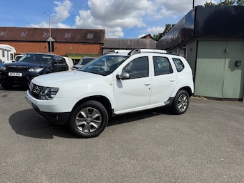 Used Dacia Duster 2017 for sale - 79071043: Photo