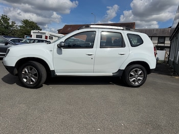 Used Dacia Duster 2017 for sale - 79071043: Photo