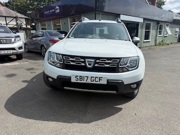 Used Dacia Duster 2017 for sale - 79071043: Photo