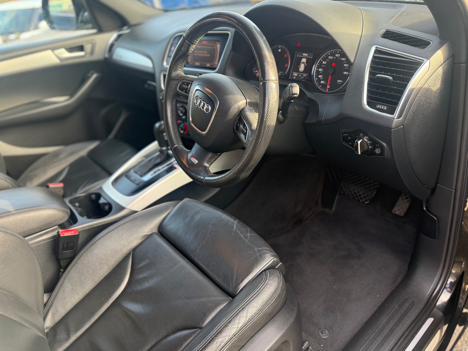 Used Audi Q5 2010 for sale - 76580082: Photo 14