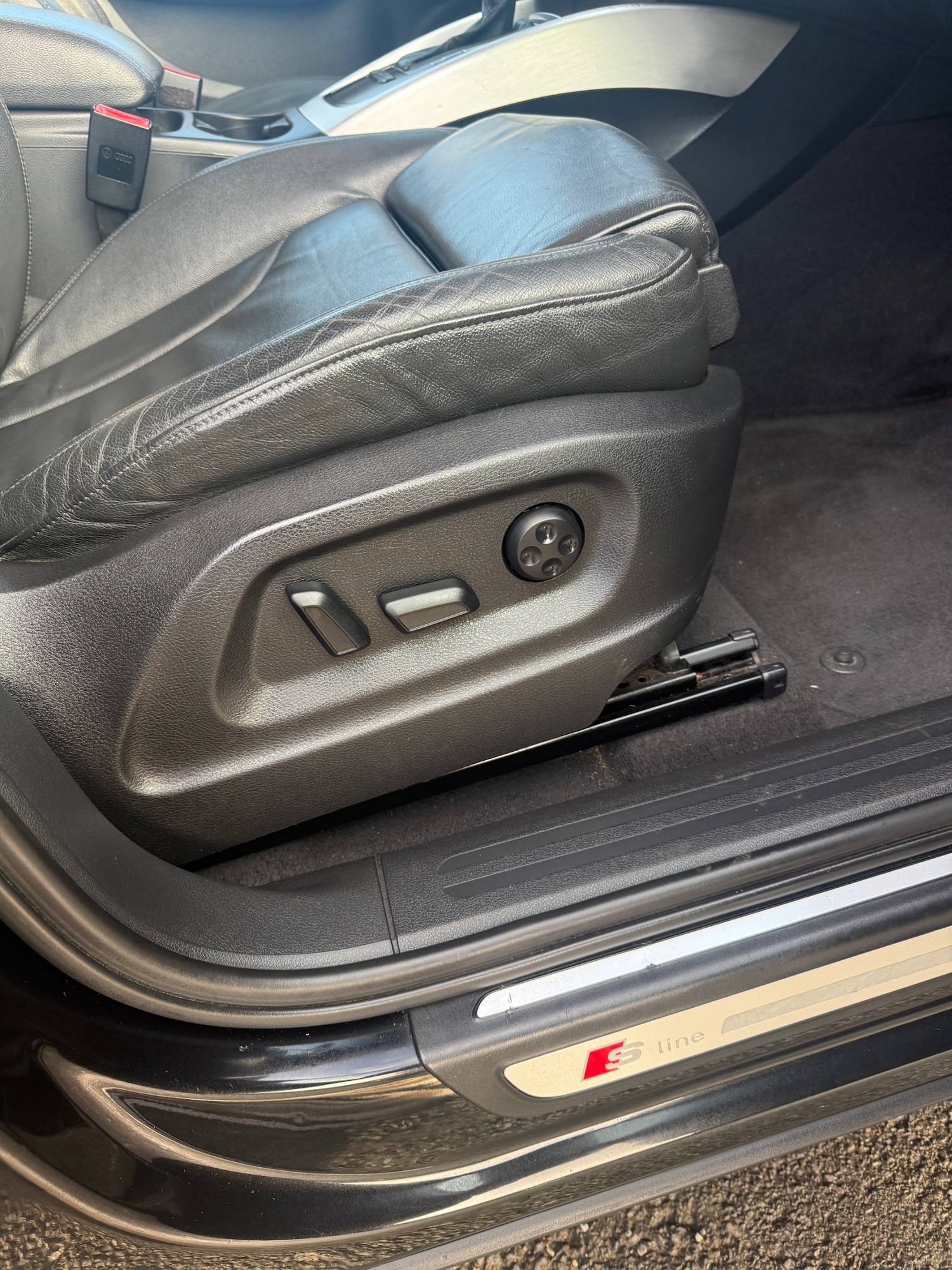 Used Audi Q5 2010 for sale - 76580082: Photo 17