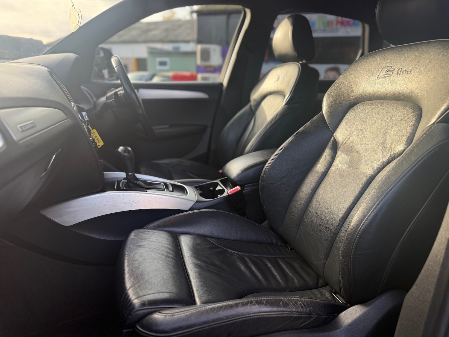 Used Audi Q5 2010 for sale - 76580082: Photo 19