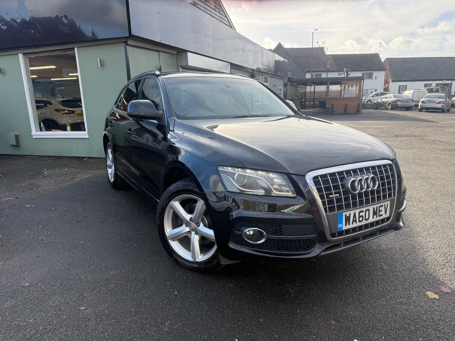 Used Audi Q5 2010 for sale - 76580082: Photo 2