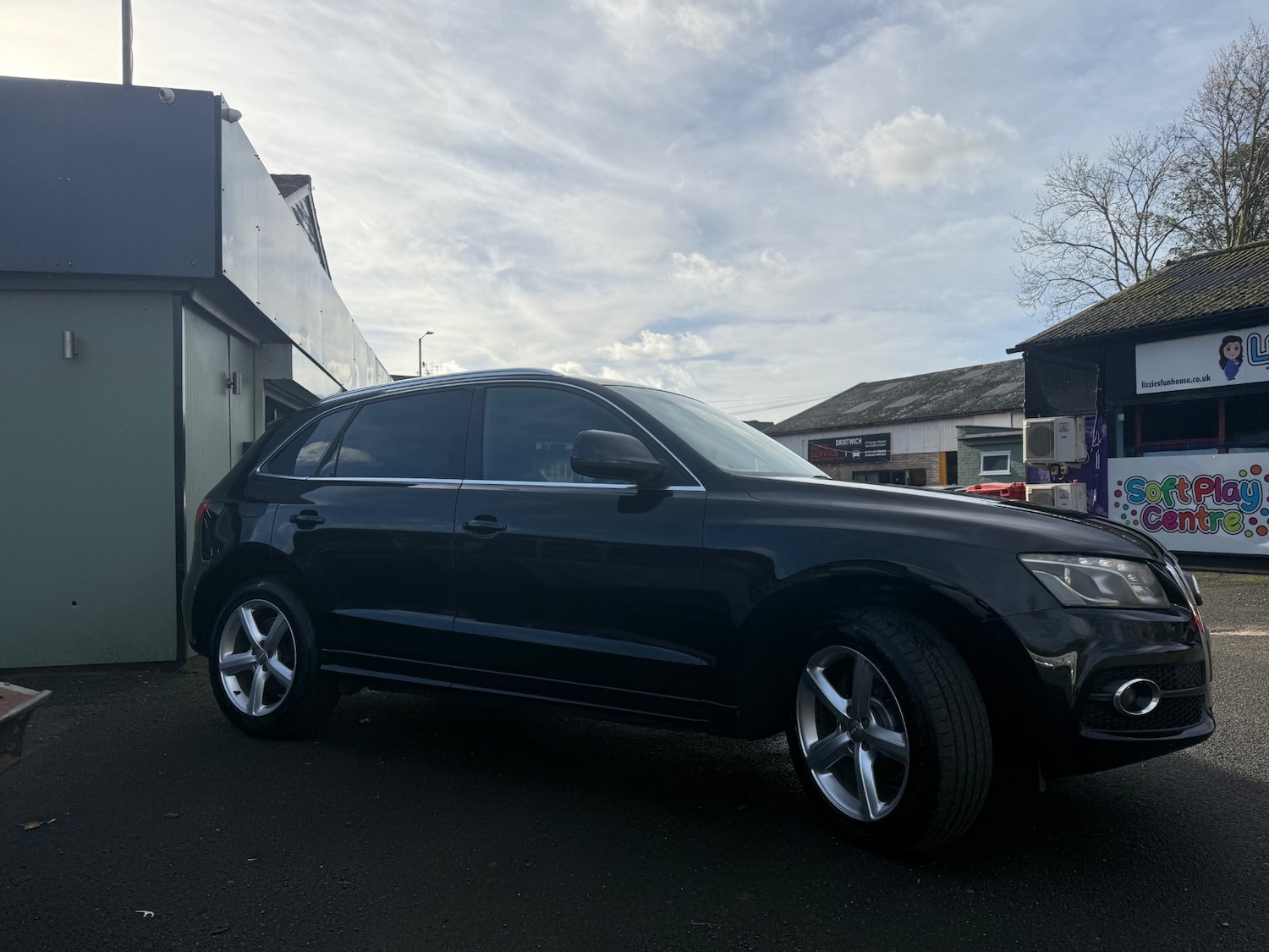 Used Audi Q5 2010 for sale - 76580082: Photo 5