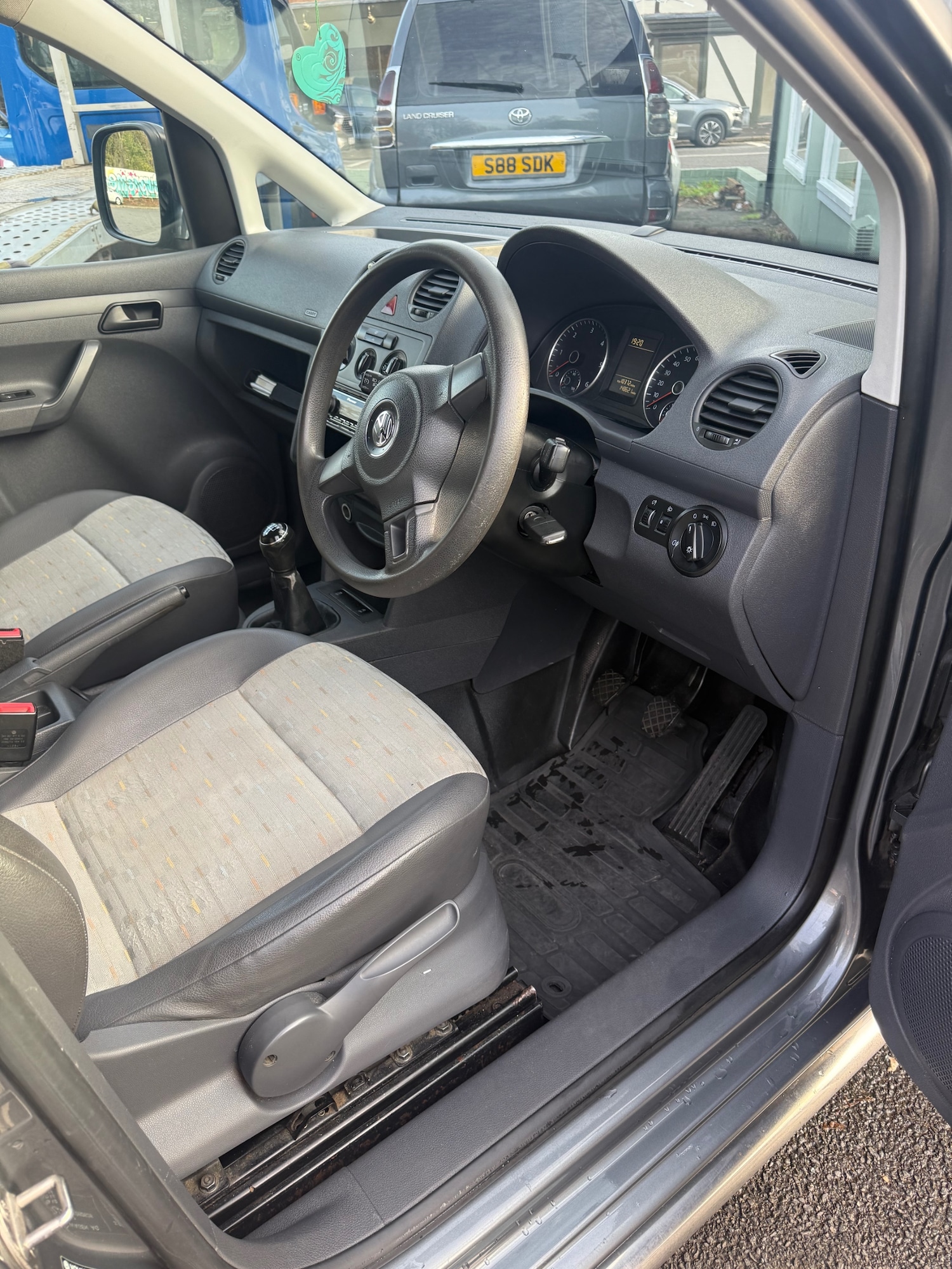 Used Volkswagen Caddy 2013 for sale - 76626763: Photo 21