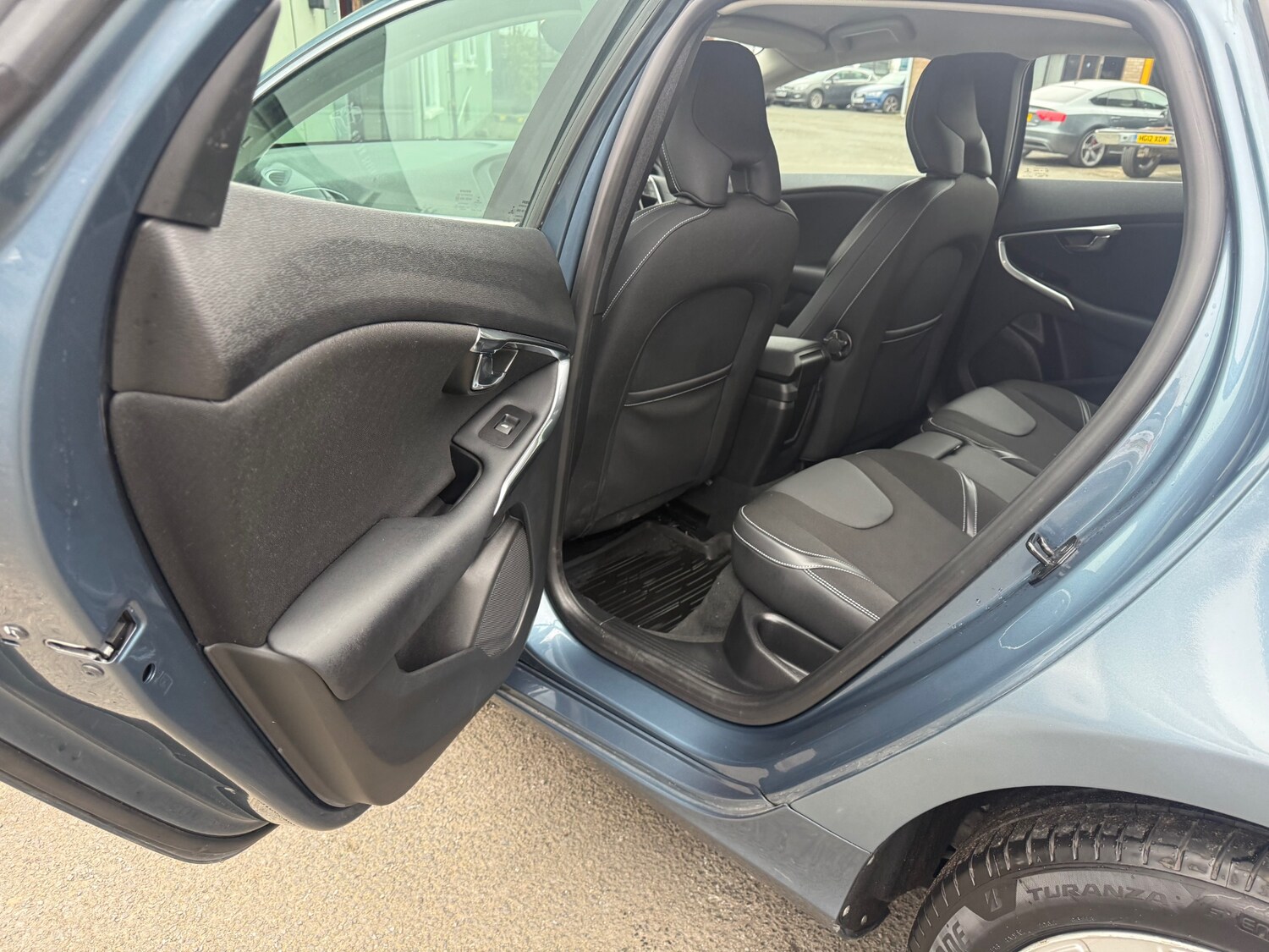 Used Volvo V40 2013 for sale - 77888479: Photo 16