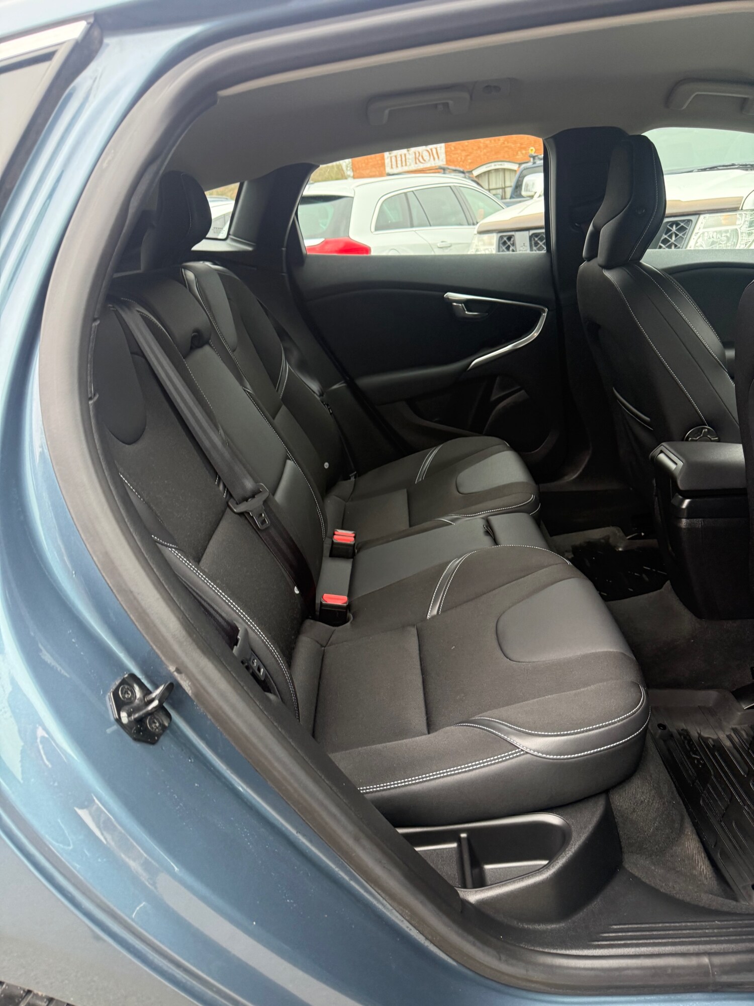 Used Volvo V40 2013 for sale - 77888479: Photo 21