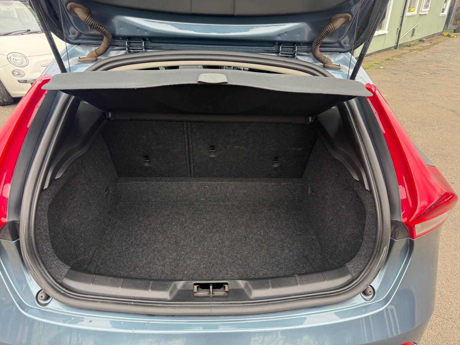 Used Volvo V40 2013 for sale - 77888479: Photo 22