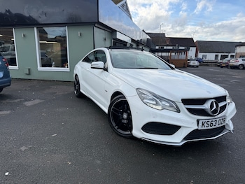 Used Mercedes-Benz E Class 2014 for sale - 77261072: Photo