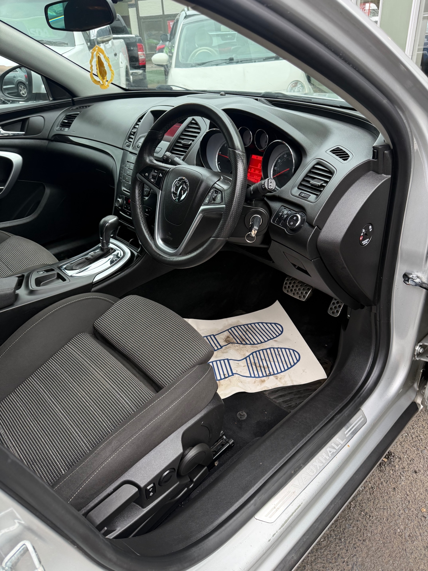 Used Vauxhall Insignia 2011 for sale - 77888791: Photo 25