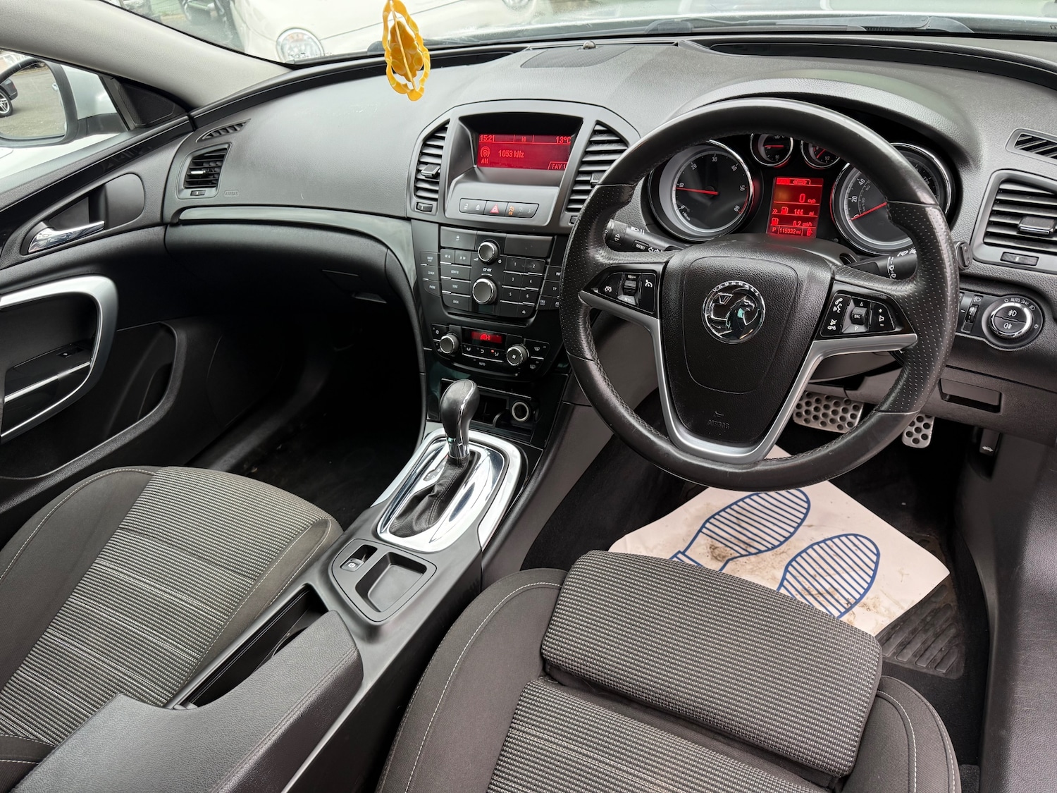 Used Vauxhall Insignia 2011 for sale - 77888791: Photo 26