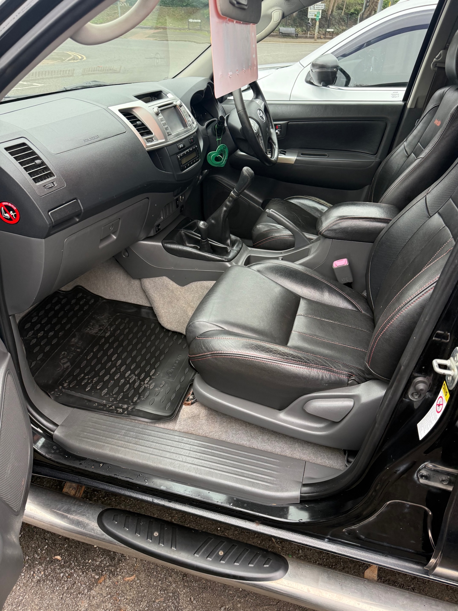 Used Toyota Hilux 2012 for sale - 77475738: Photo 15