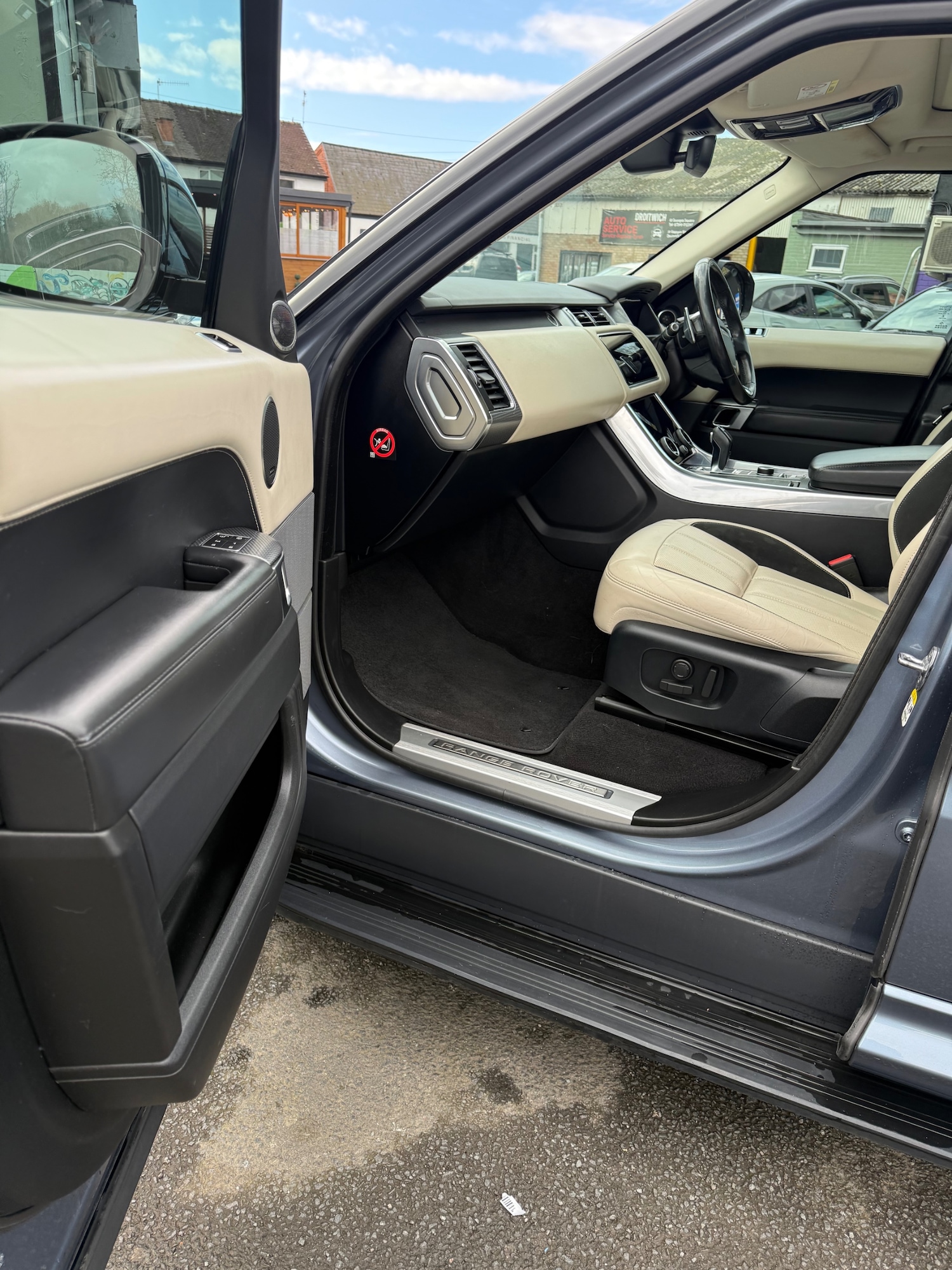 Used Land Rover Range Rover Sport 2018 for sale - 77701383: Photo 16