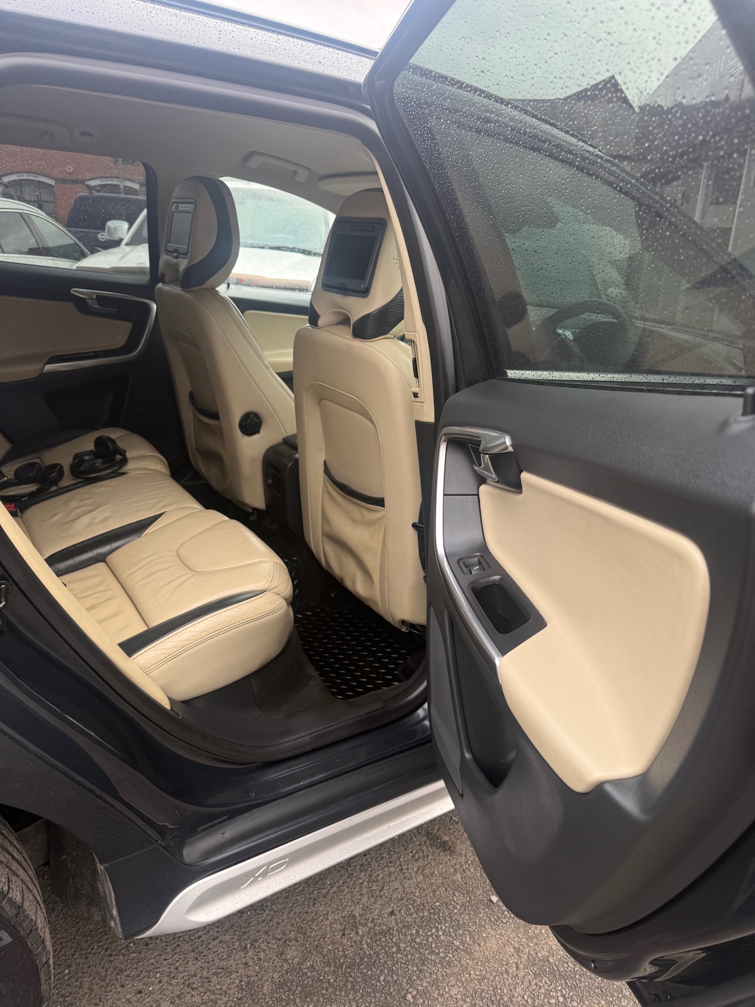 Used Volvo XC60 2012 for sale - 77873718: Photo 21