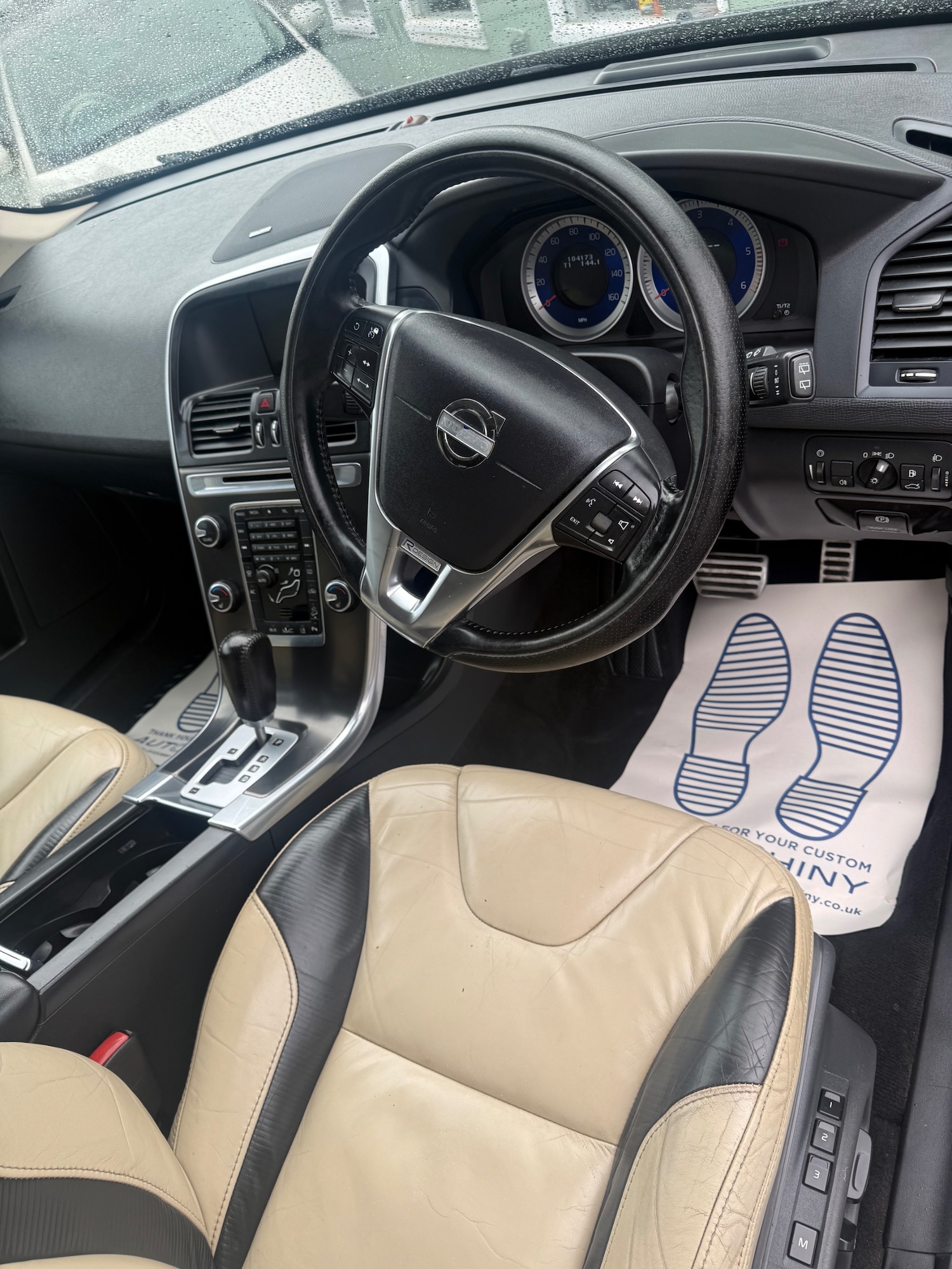 Used Volvo XC60 2012 for sale - 77873718: Photo 23