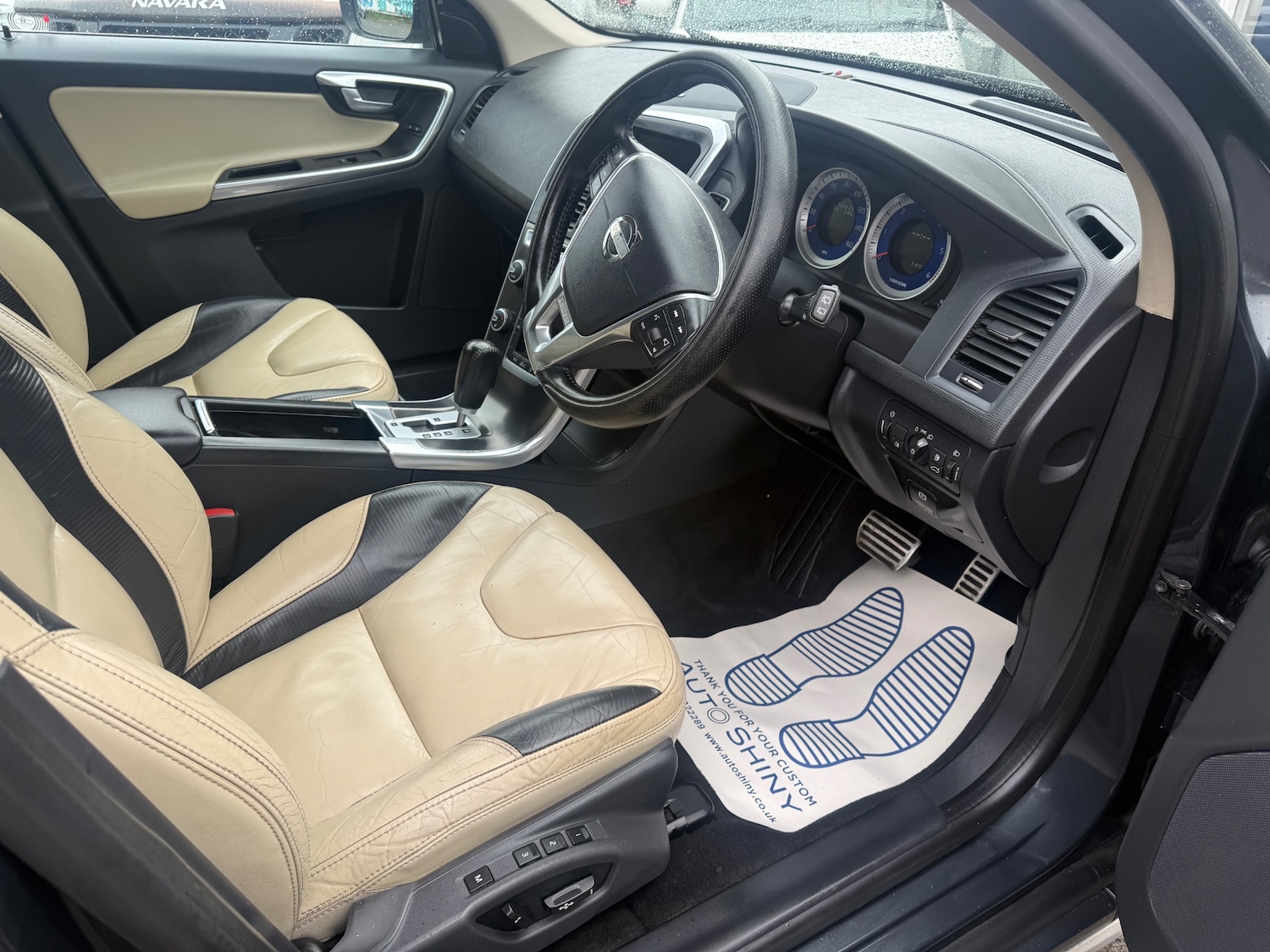 Used Volvo XC60 2012 for sale - 77873718: Photo 24