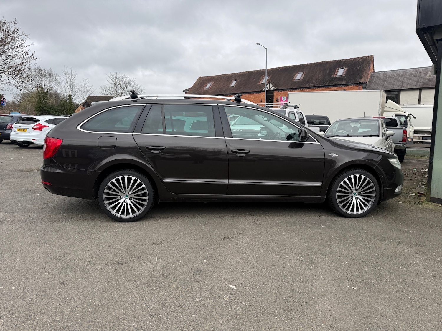 Used Skoda Superb 2012 for sale - 77877199: Photo 11