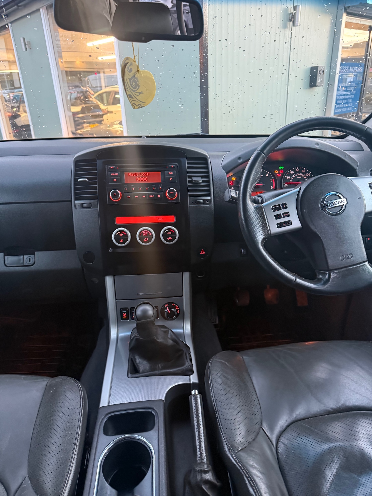 Used Nissan Navara 2015 for sale - 76762589: Photo 16