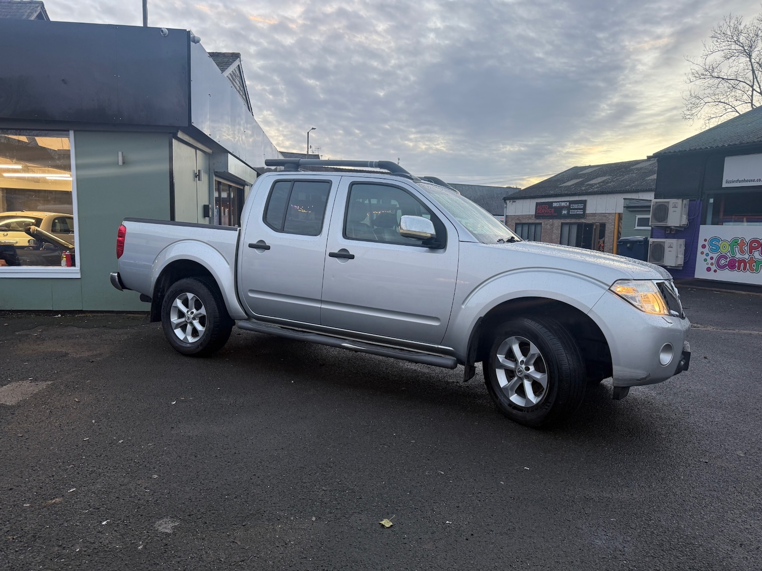 Used Nissan Navara 2015 for sale - 76762589: Photo 4