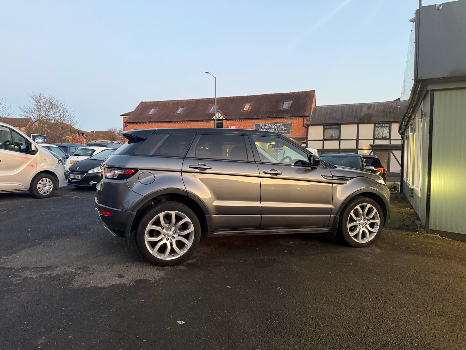 Used Land Rover Range Rover Evoque 2014 for sale - 76684535: Photo 3