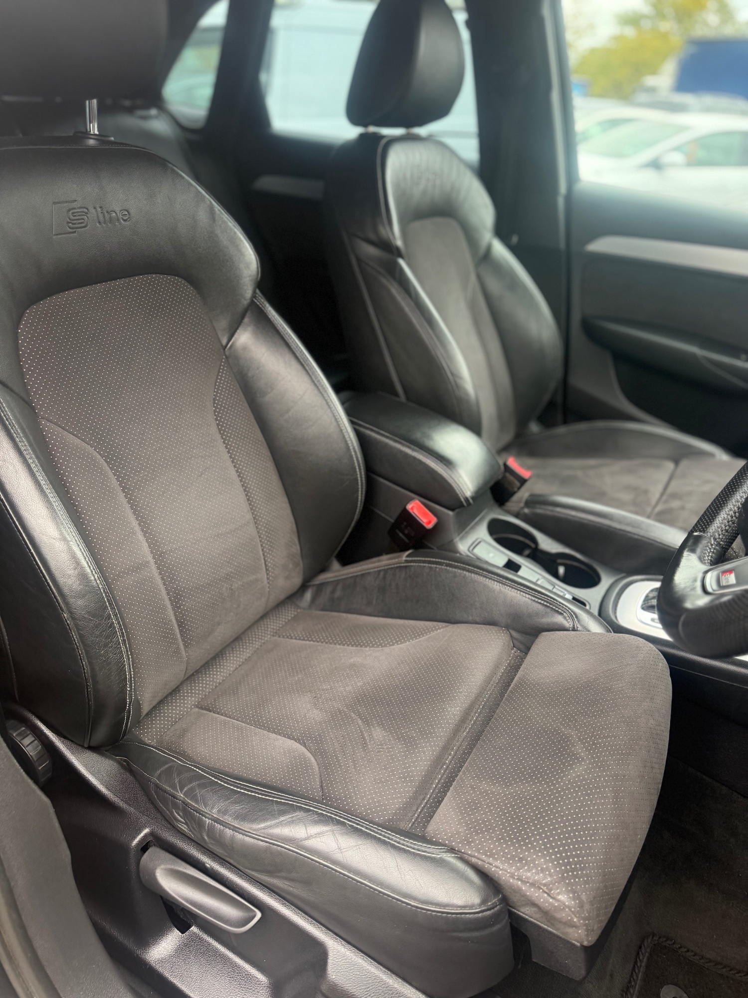 Used Audi Q3 2012 for sale - 76232148: Photo 10