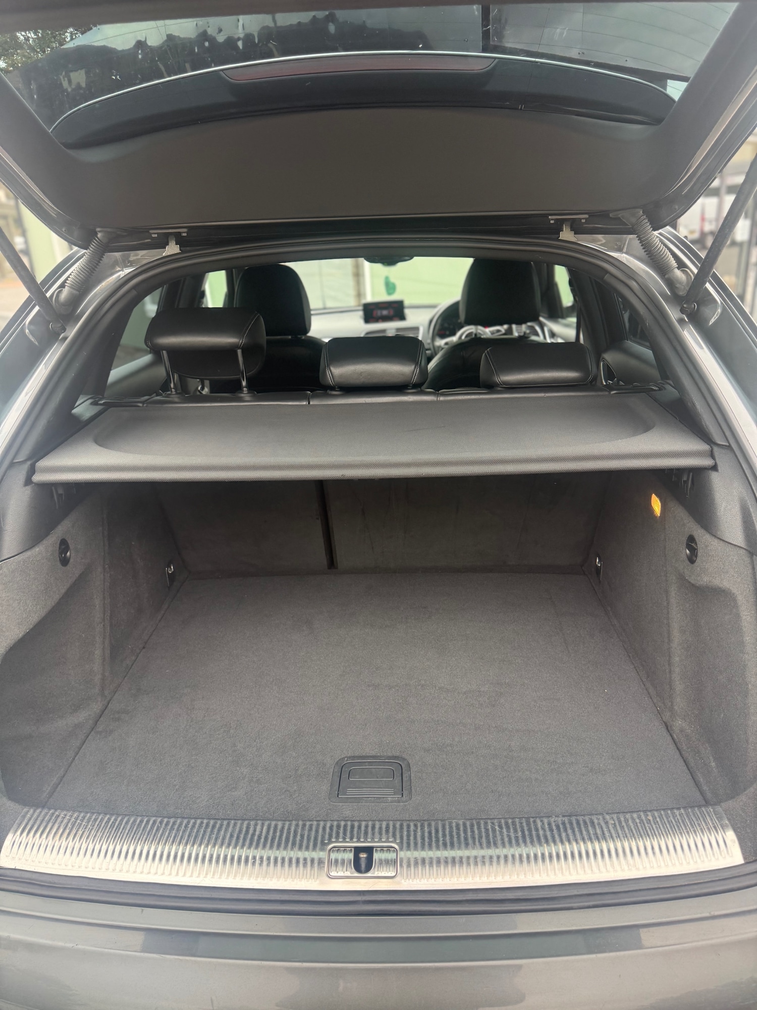 Used Audi Q3 2012 for sale - 76232148: Photo 15