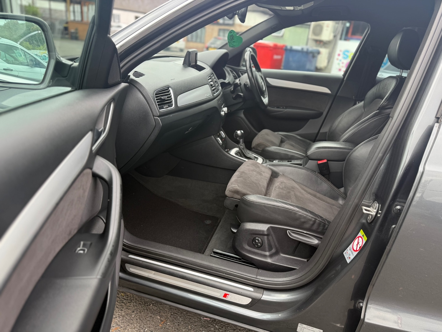 Used Audi Q3 2012 for sale - 76232148: Photo 19
