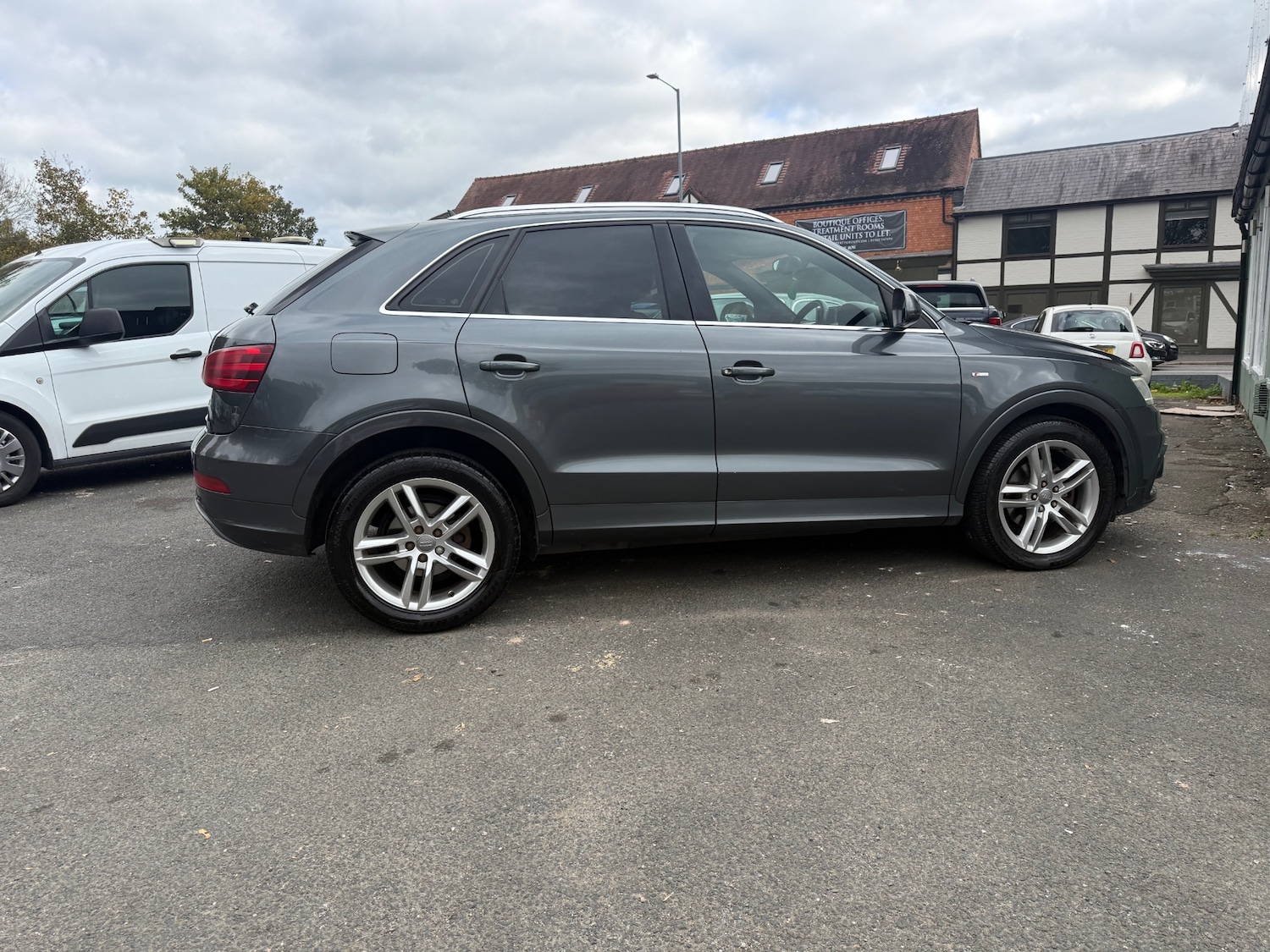 Used Audi Q3 2012 for sale - 76232148: Photo 23