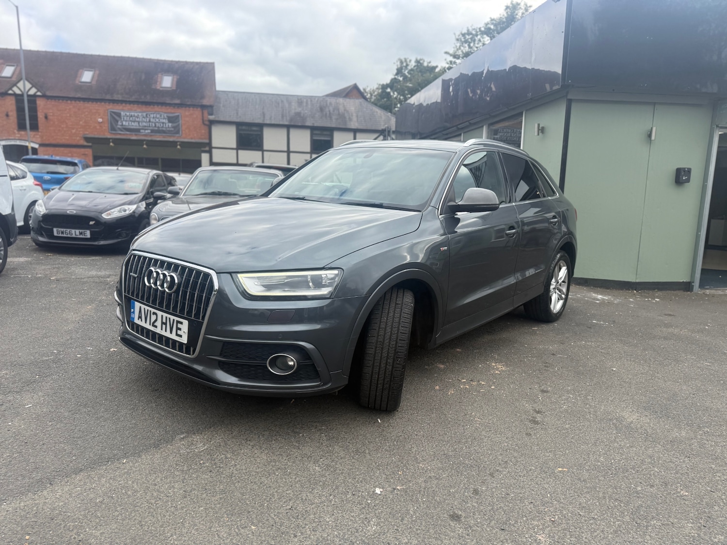 Used Audi Q3 2012 for sale - 76232148: Photo 6