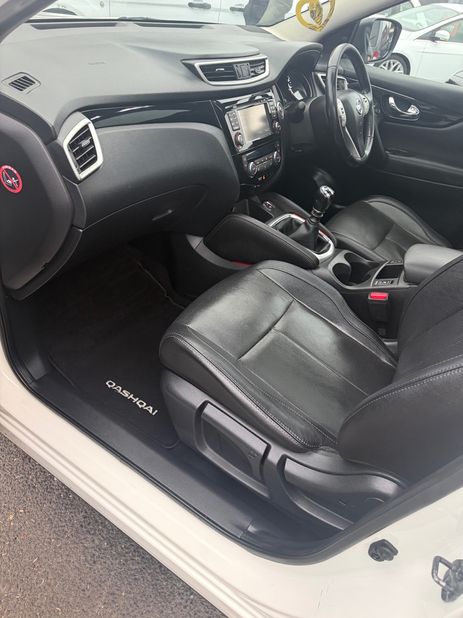 Used Nissan Qashqai 2015 for sale - 76305847: Photo 12