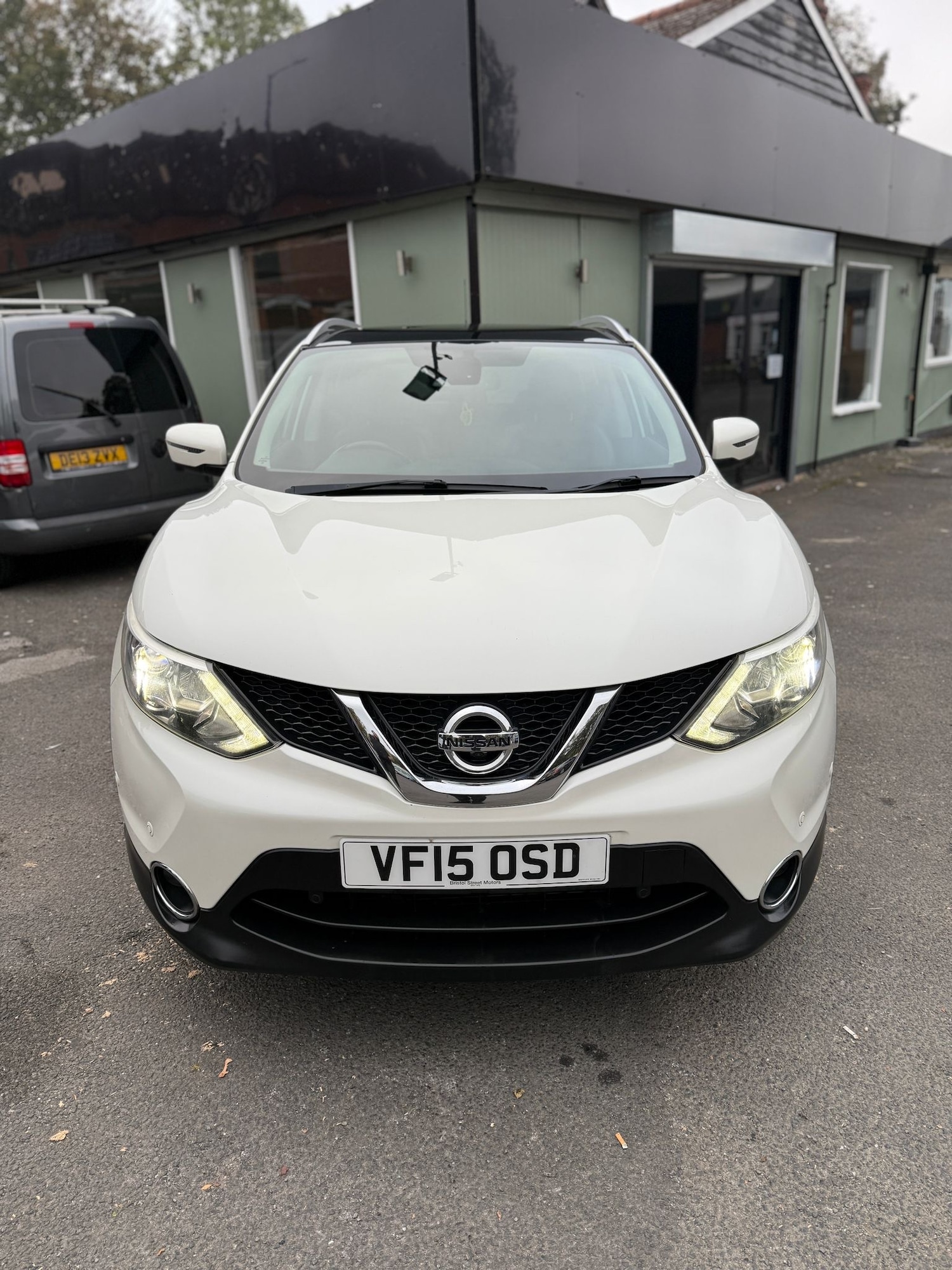 Used Nissan Qashqai 2015 for sale - 76305847: Photo 3