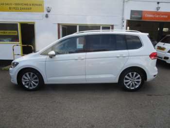 Used Volkswagen Touran 2019 for sale - 74117371: Photo