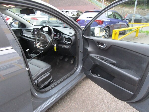 Used Kia Rio 2021 for sale - 76081000: Photo 10