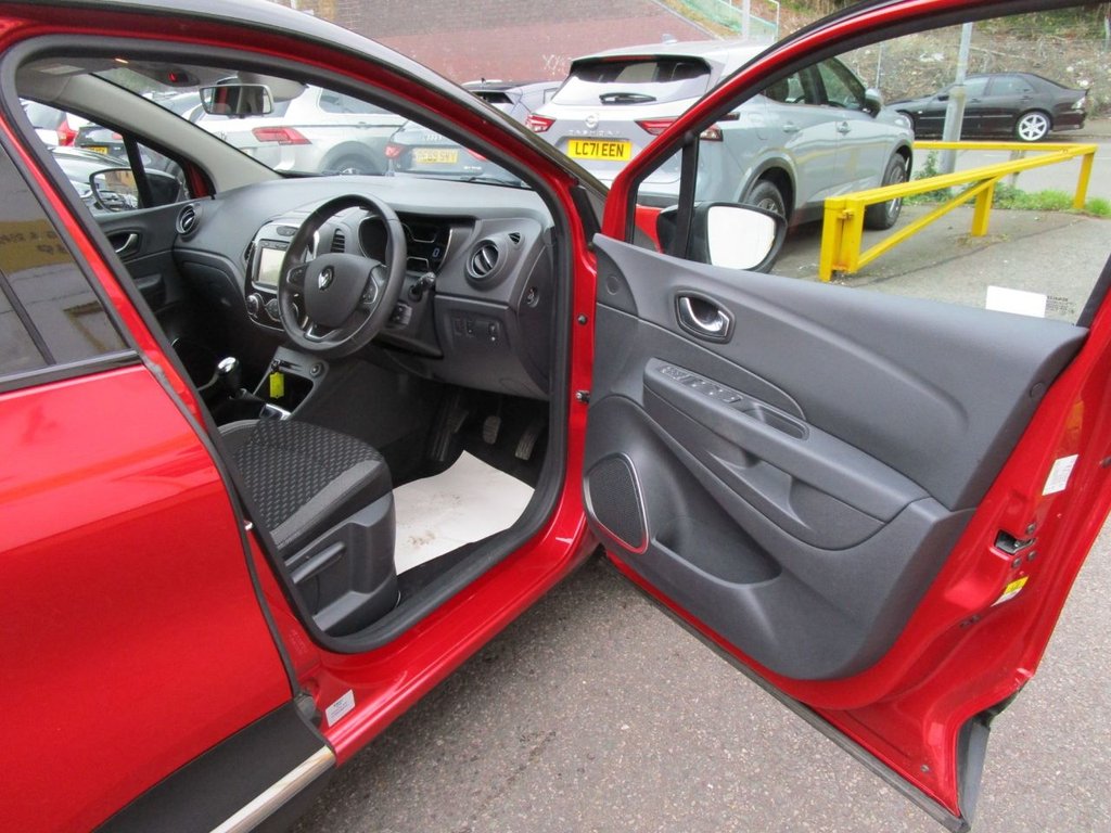 Used Renault Captur 2017 for sale - 76210792: Photo 9