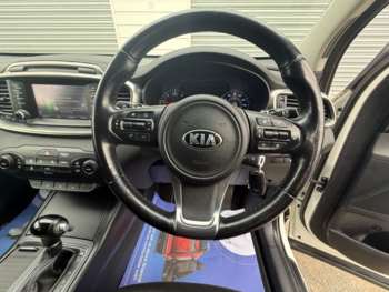 Used Kia Sorento 2017 for sale - 74144052: Photo