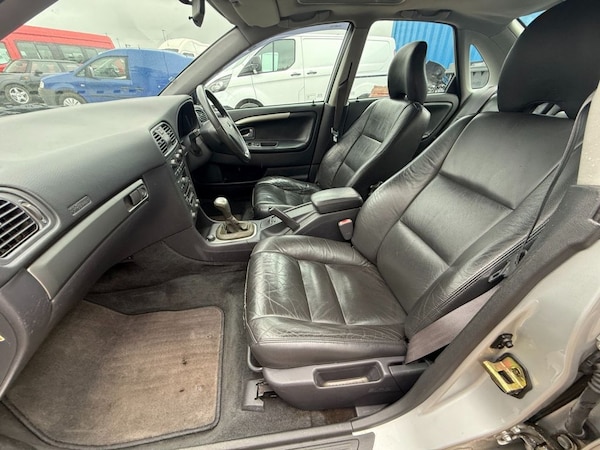 Used Volvo S40 2002 for sale - 76223827: Photo 16