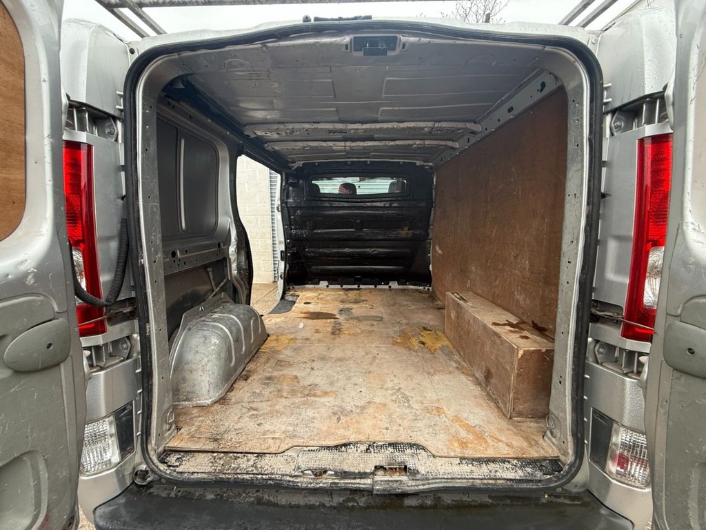 Used Vauxhall Vivaro 2012 for sale - 78017242: Photo 8