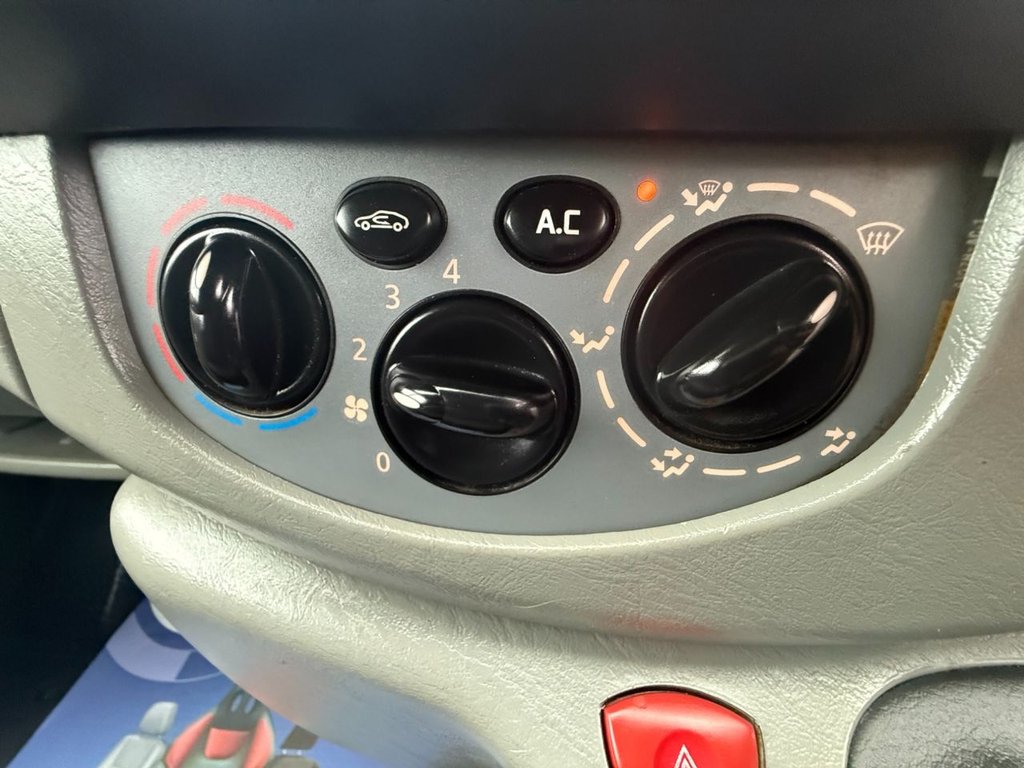 Used Vauxhall Vivaro 2012 for sale - 78153700: Photo 11