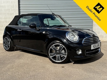 Used MINI Convertible 2011 for sale - 75896262: Photo