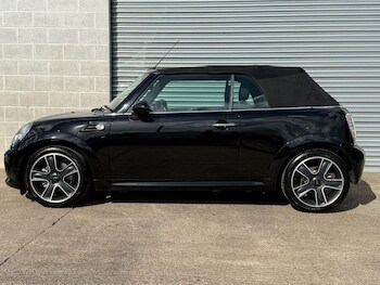 Used MINI Convertible 2011 for sale - 75896262: Photo