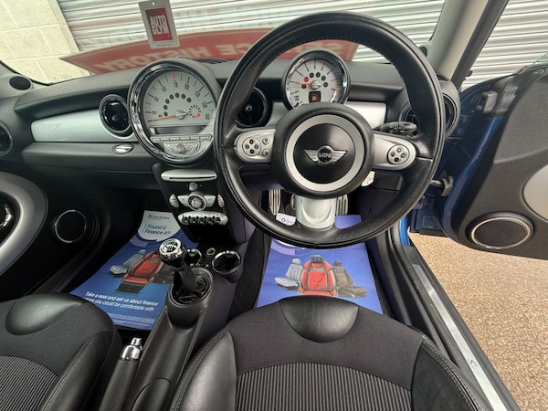 Used MINI Hatch 2007 for sale - 76010492: Photo 2