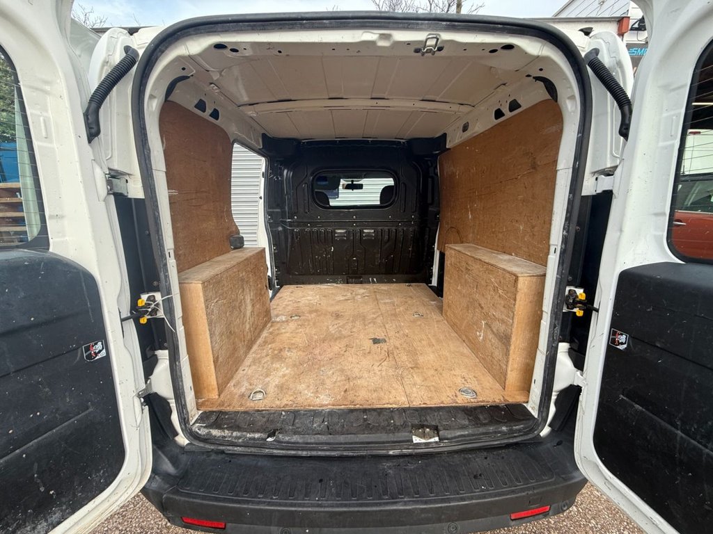 Used Vauxhall Combo 2013 for sale - 76841118: Photo 9