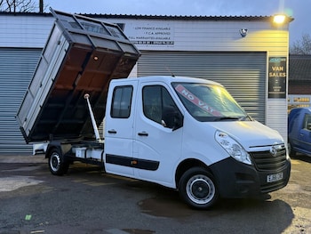 Vauxhall Movano feature image