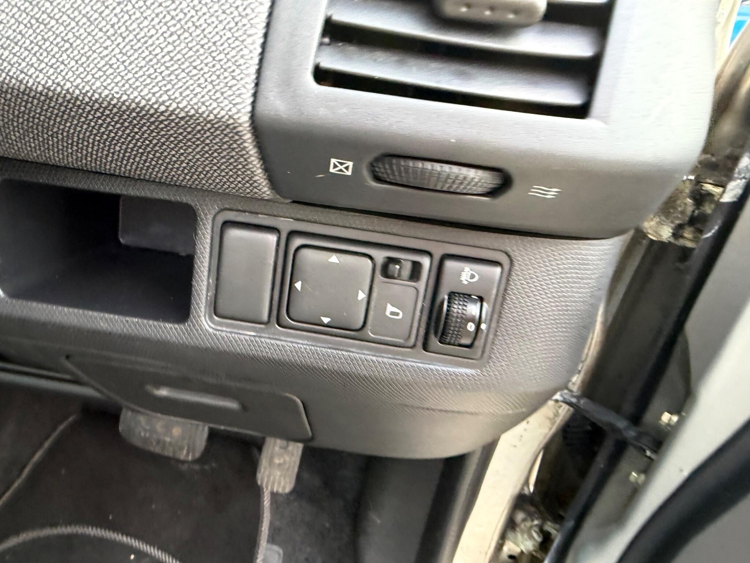 Used Nissan Micra 2005 for sale - 77637835: Photo 25