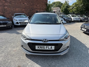 Used Hyundai i20 2016 for sale - 79255843: Photo
