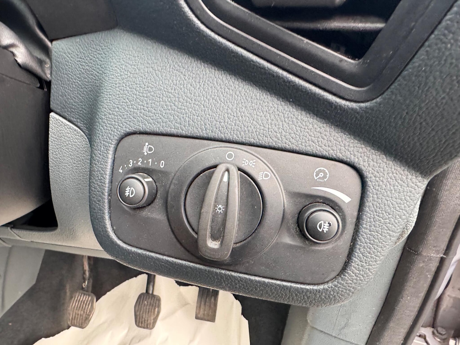 Used Ford Grand C-Max 2011 for sale - 77883571: Photo 25