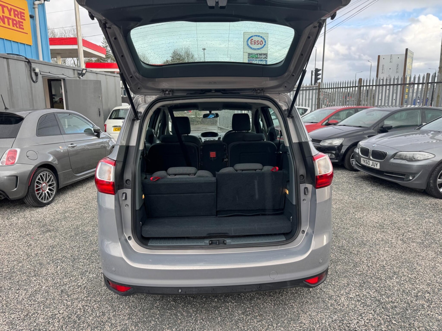 Used Ford Grand C-Max 2011 for sale - 77883571: Photo 31